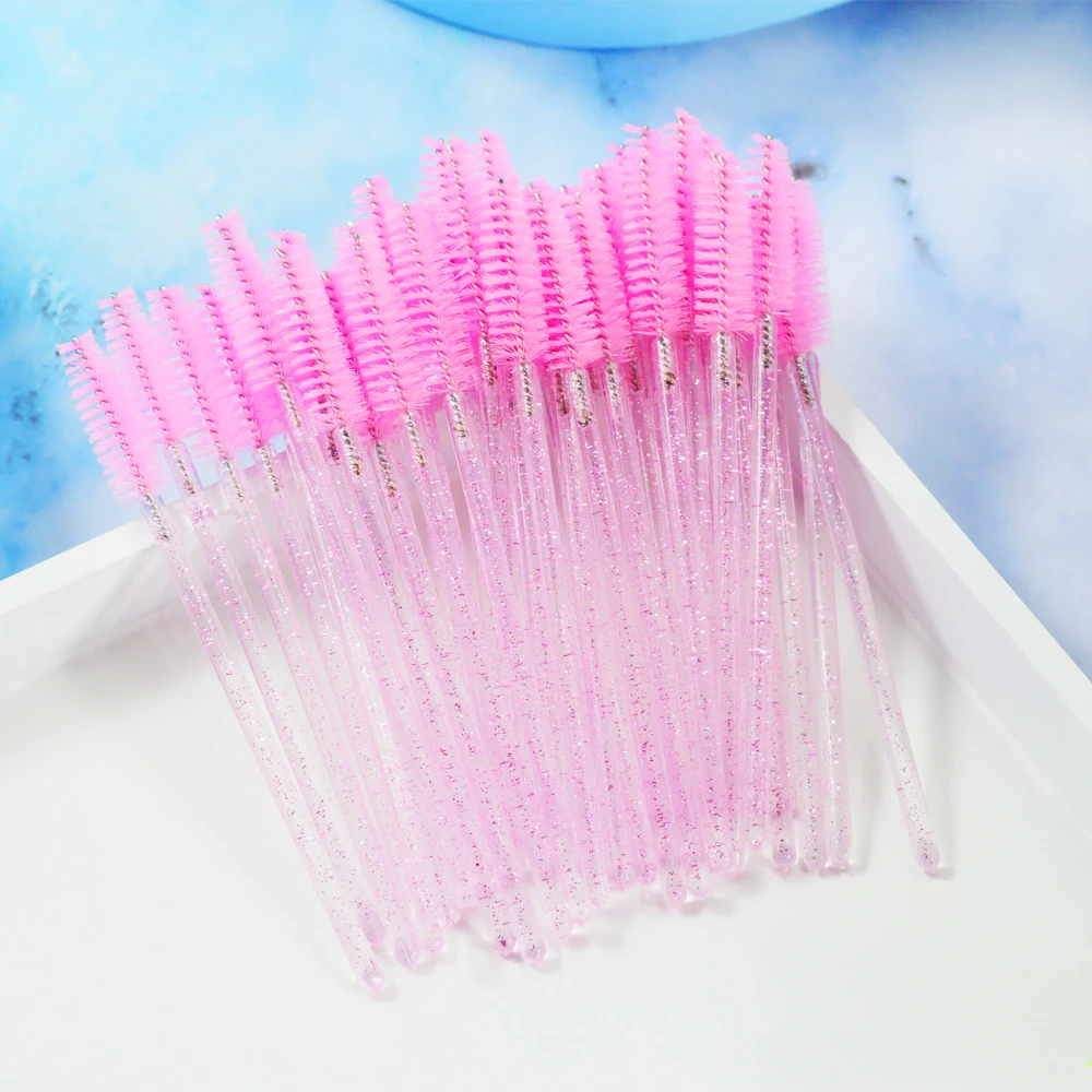 QSTY pinceau à cils pinceaux de maquillage 50pcs applicateur de mascara jetable individuel peigne baguette pinceaux de maquillage de cils outils 6 couleurs