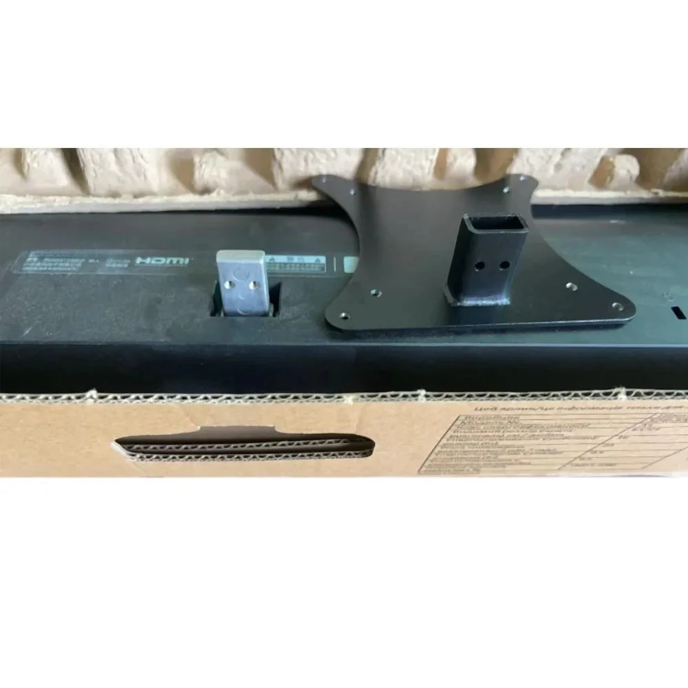 Adjustable arms for customizable viewing
