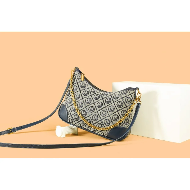 حقائب يد نسائية راقية مصنوعة من الجلد الناعم بتصميم عصري للركاب ونمط خالد مشهور #6