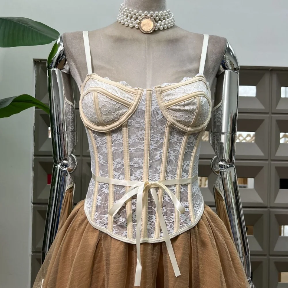 

Ins Fashion Spicy Girl Lace Camisole Hollow Fish Bone Wrapped Crop Tops Slim Fit Streetwear Suspender Vest Spring Summer