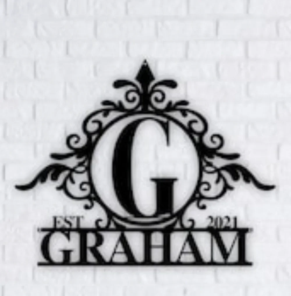 Print On Demand-aangepast achternaambord als gepersonaliseerde familienaam Metalen monogram deurhanger voor housewarming of bruiloft Mon