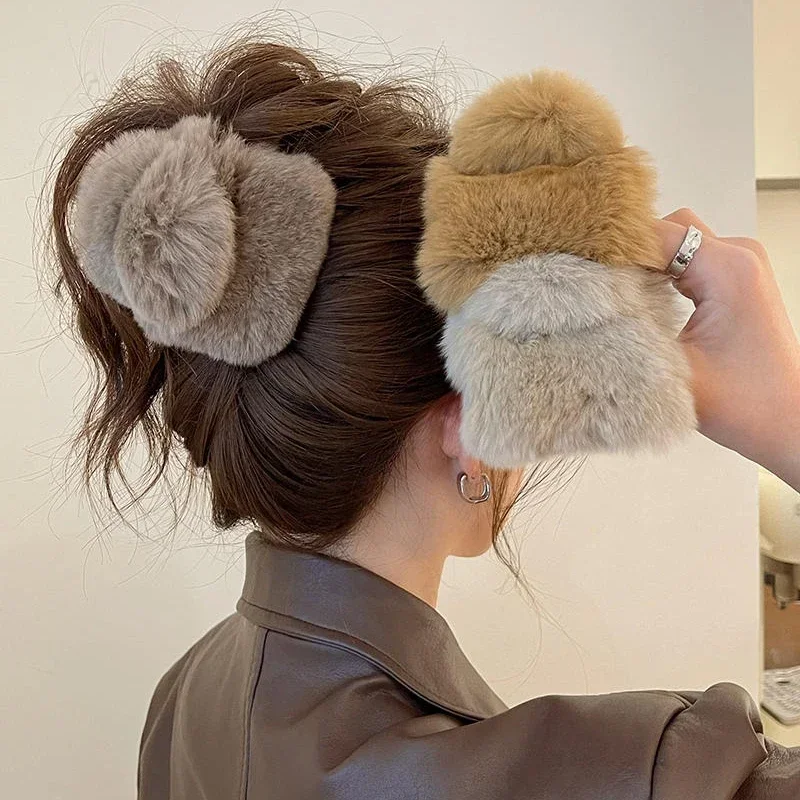 Winter Korean Square Shape Faux Fur Hair Claw Acrylic Hairpins Rabbit Plush Hair Clip Crab Headwear Women Girls Hair Accessories