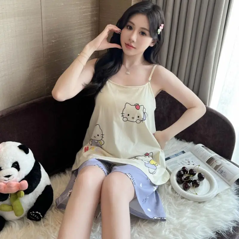 

Sanrio Girl Сексуальная с подушкой на груди Хлопковый жилет Пижамный комплект Kawaii Hello Kitty Comic Летние шорты-бретельки Одежда для отдыха Новый комплект