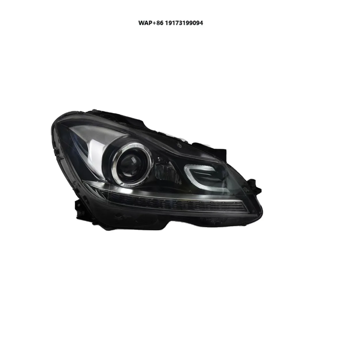 

Модернизированные полностью светодиодные фары (LED) для W204 2011-2014 (обновление с низкой комплектации до высокой)