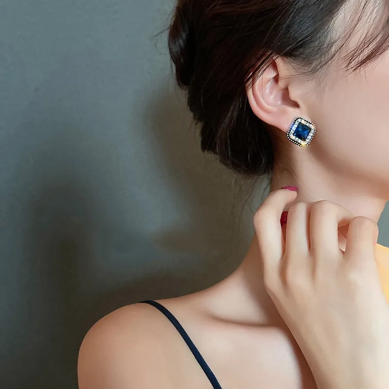 2022 New Blue Crystal Earrings Square Simple Personality Diamond Square Earrings Women's Jewelry Accessories Wholesale Oorbellen