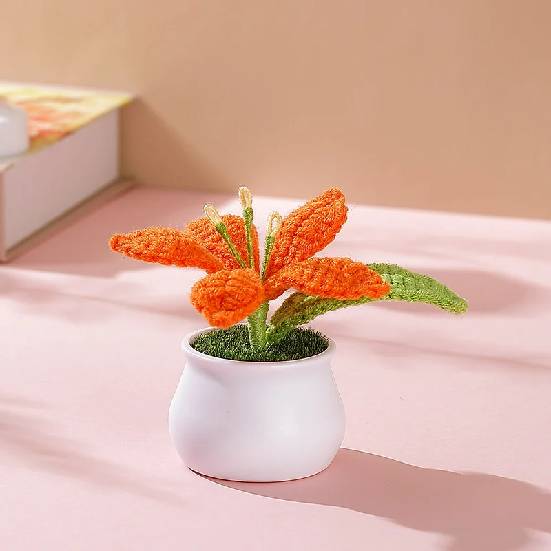 Handmade finished lily potted plant - hand-woven imitation wool flower - birthday gift - tulip potted plant