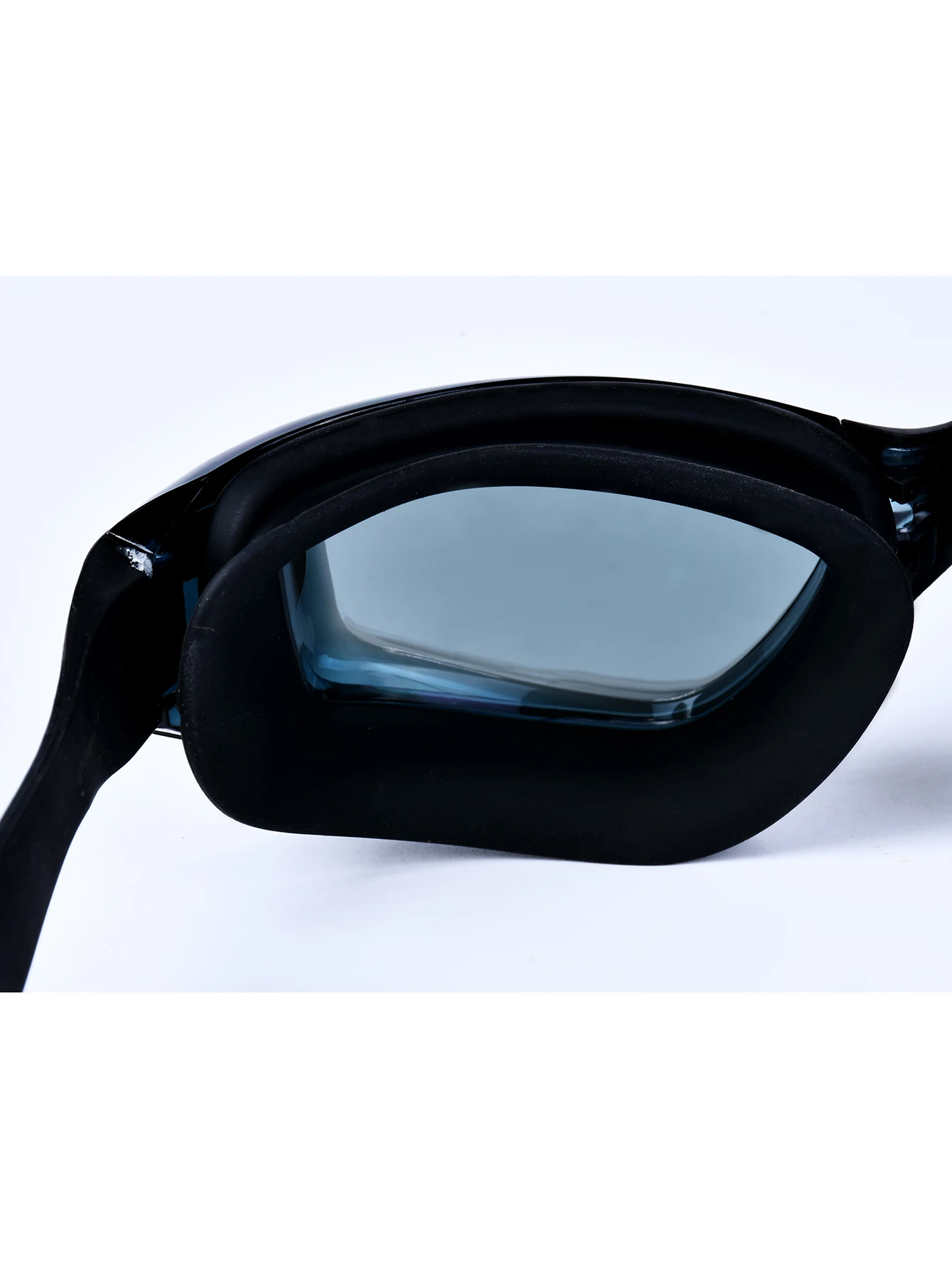 Hochauflösende Wasserdichte und Beschlagfreie Schwimmbrille für Männer und Frauen – Detail 17