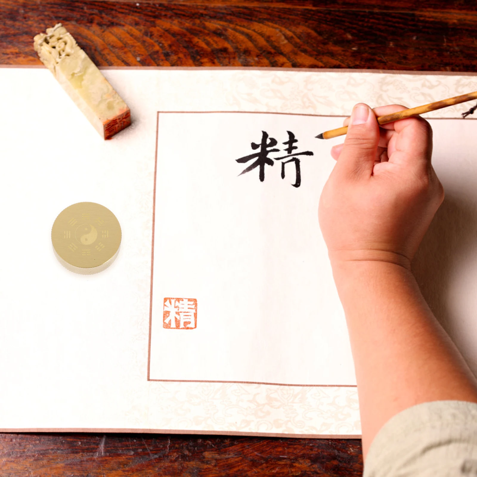 

Solid Copper Calligraphy Paperweight Round Office Desk Decor Vintage Style Home Decoration Gift Tabletop Metal Craft Study Room