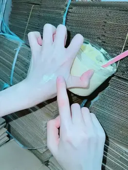 Perlový krém, rozjasňující perlový krém, bělicí zesvětlující krém s přírodními perlami, hydratační krém na zpevnění pleti, krém na obličej 10 nejlepší prodej perlový krém Arche - №9