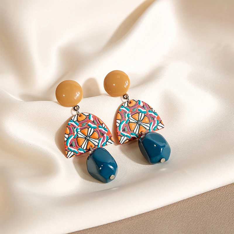 Vibrant American Retro Yellow-Blue Contrast Acrylic Earrings Irregular Geometric Bold Long Dangles Baroque Style Women's Jewelry