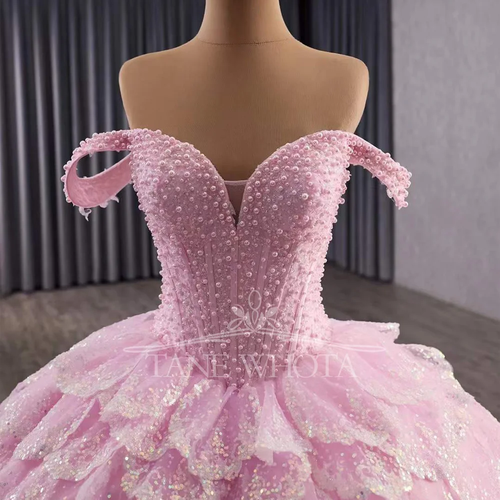 

Princess Off-Shoulder Quinceanera Dress 15 Years Old Pink Prom Gown With Lace-Up Back Beading Sequined Sweetheart Tiered Design