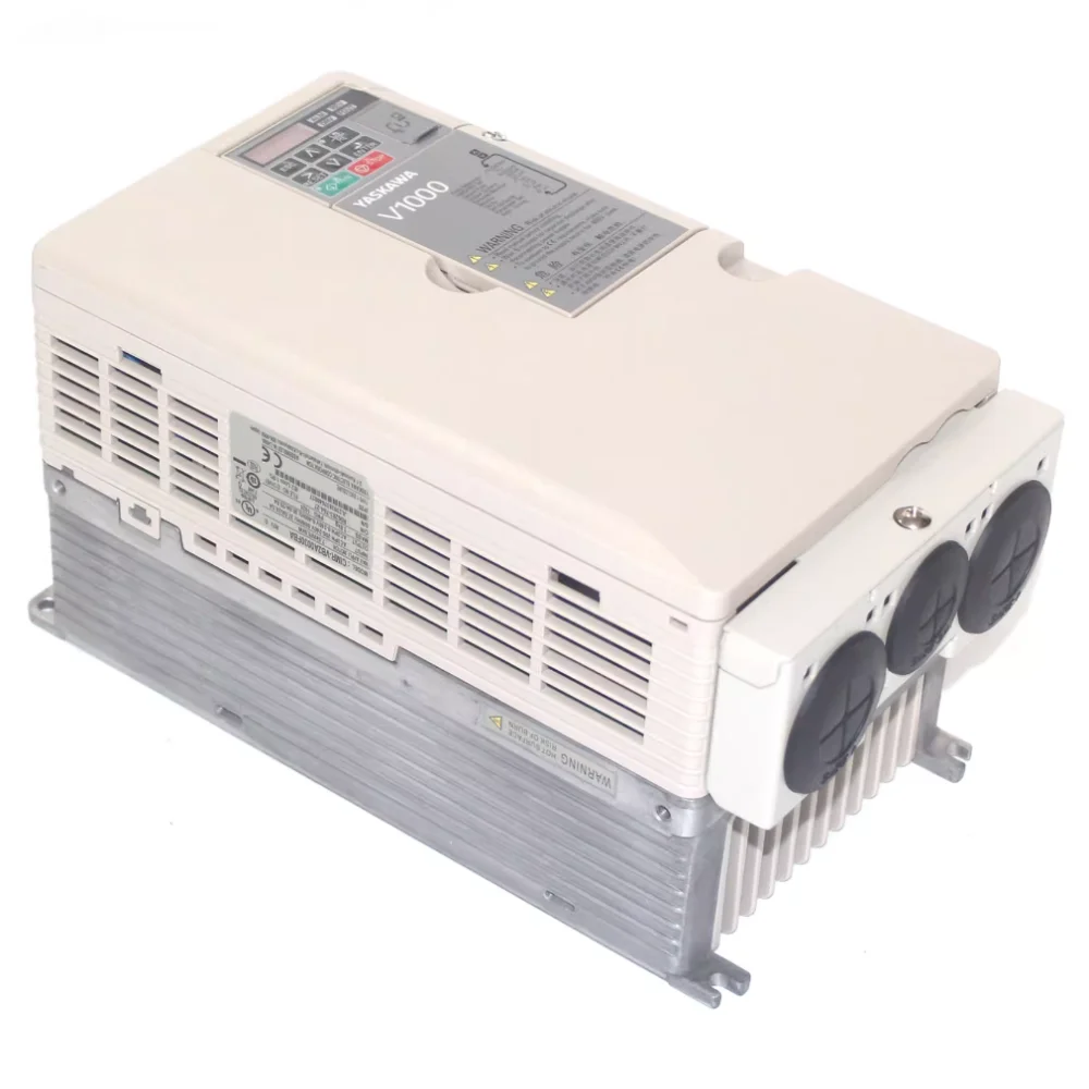 Onduleur 7.5KW/5.5 V1000 d'ascenseur de Yaskawa CIMR-VB2A0030FBA 1 pièce