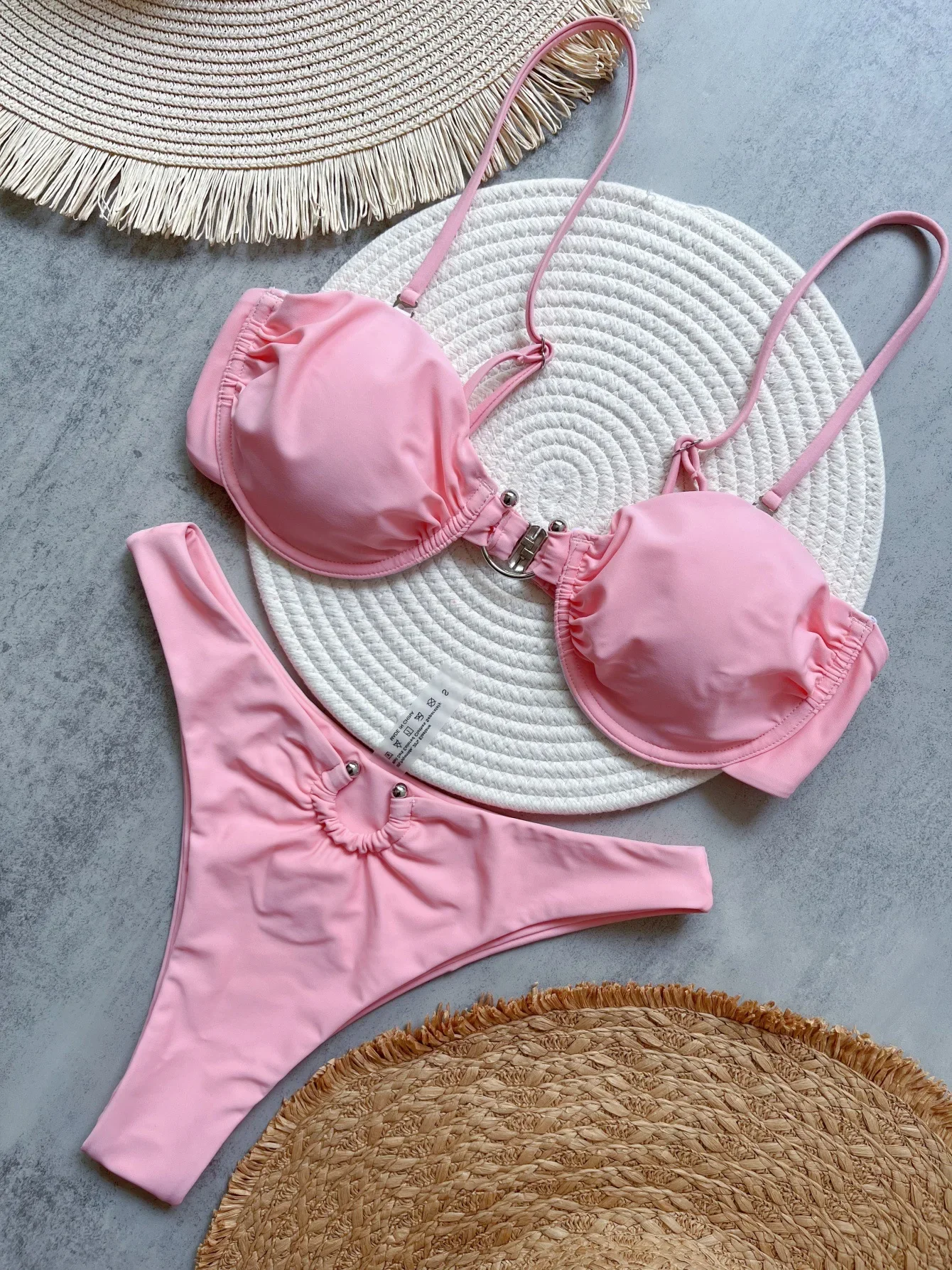 

Sexy White Pink Bikini Set 2025 Women Metal Chain Push Up Underwire Thong Swimsuit Bathing Suit Holiday 2 Piece Swimwear Biquini