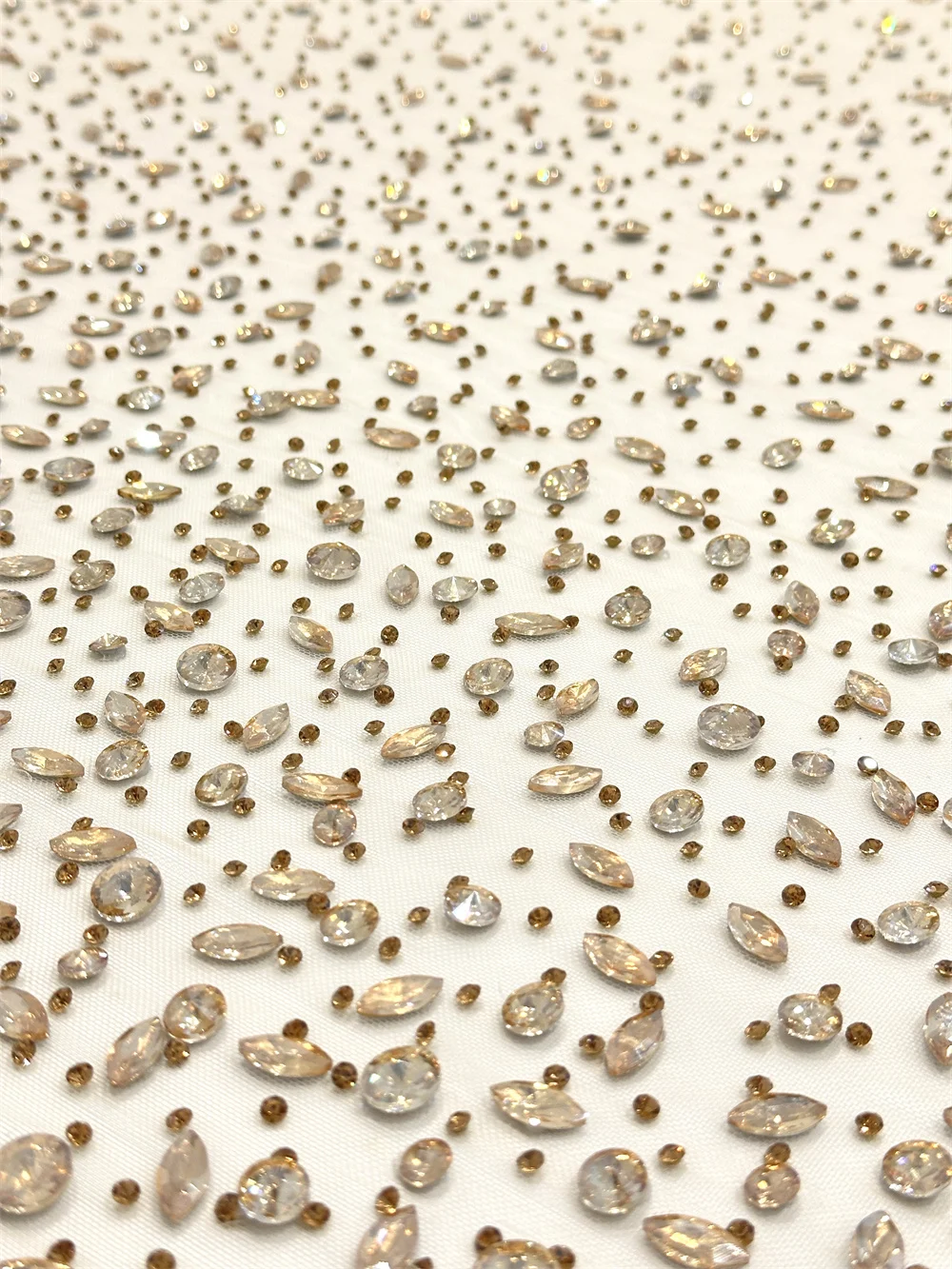 

African Stones Lace Fabric 2026 High Quality Lace Nigerian French Lace Fabric With Stones African Wedding Party Dresses Laces