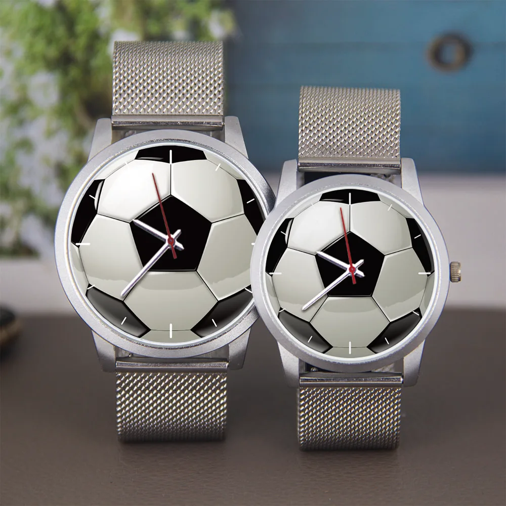 Football Soccer Design Fans Silver Man watch Universal for Men Women Watches Souvenir Bracelet Gift Belt Black Rose Gold