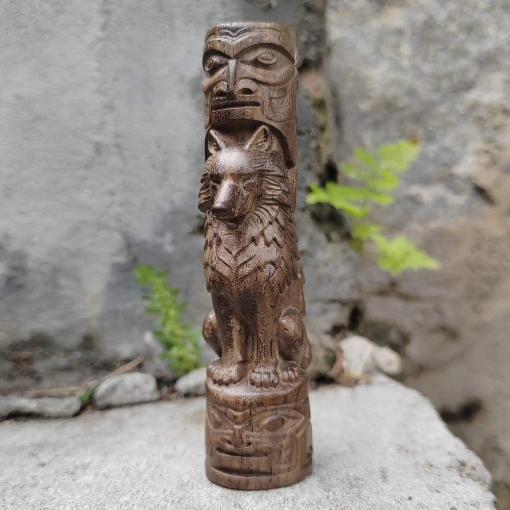 Hand-Carved Wooden Wolf Totem Pillar Ornament, Tribal Style, Suitable for Halloween Decorations, Holiday Decorations, Men's Gifts, Birthday Gifts, Fireplace, Housewarming Gifts, Party Decorations, Home Decor