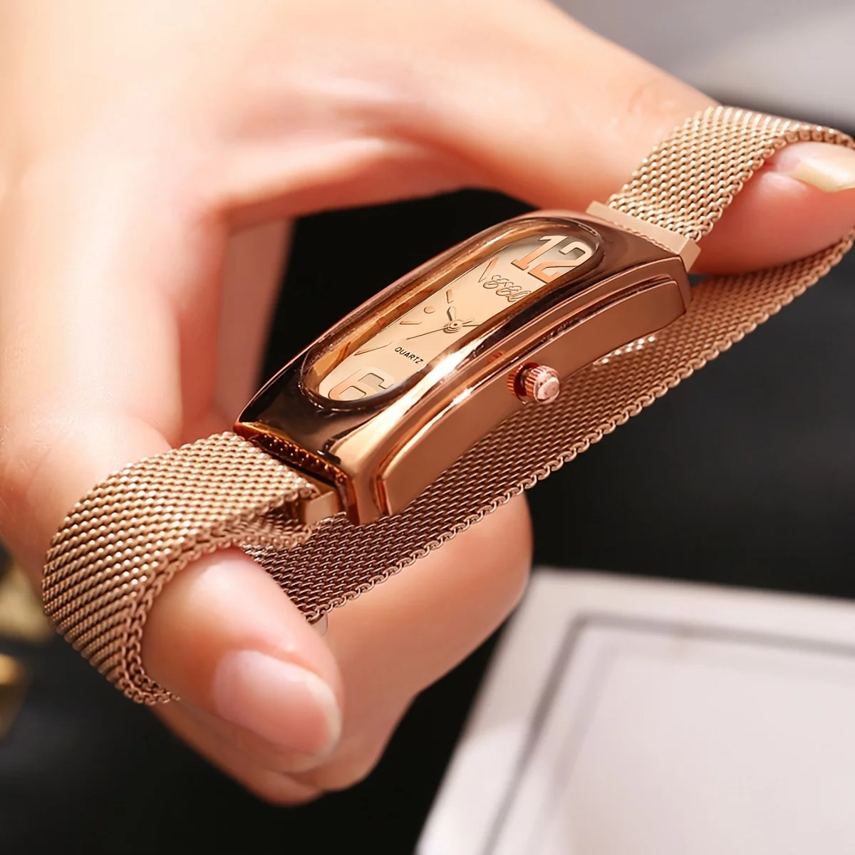 Fashion Women Rectangle Dial Quartz Watch With Bracelet (Box Not Included)