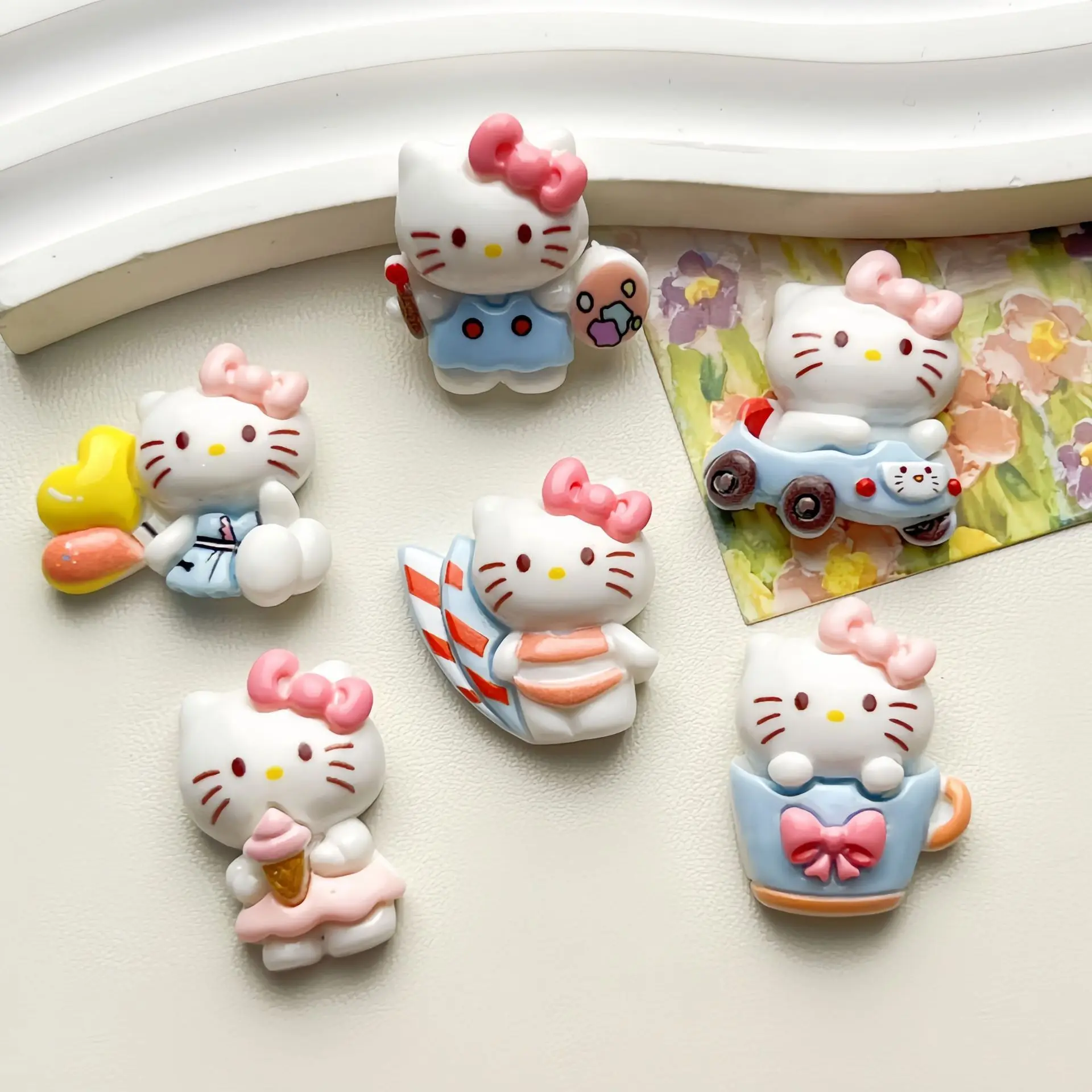 

Sanrio Little Card Cute Play Cat Cream Gel DIY Аксессуары из смолы Чехол для телефона Заколка для волос Наклейка на холодильник Наклейка на чашку воды Коврик