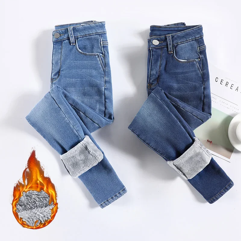 Winter Snow Warm Girls Plush Thermal Thin Jeans Women Fleece Casual Denim Pants Lady Classic Daily Straight Leg Trousers