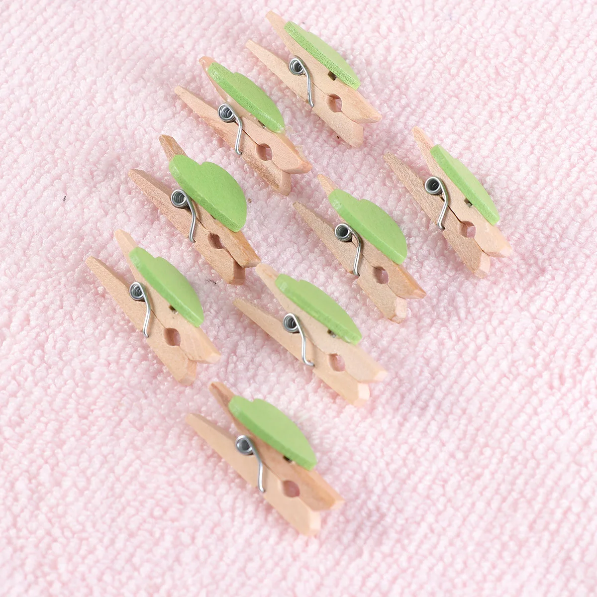 

50Pcs Love Heart Wooden Clips Small Photo Painting Decor Fixation Gift Home Decoration Mini Clothes Pins Green