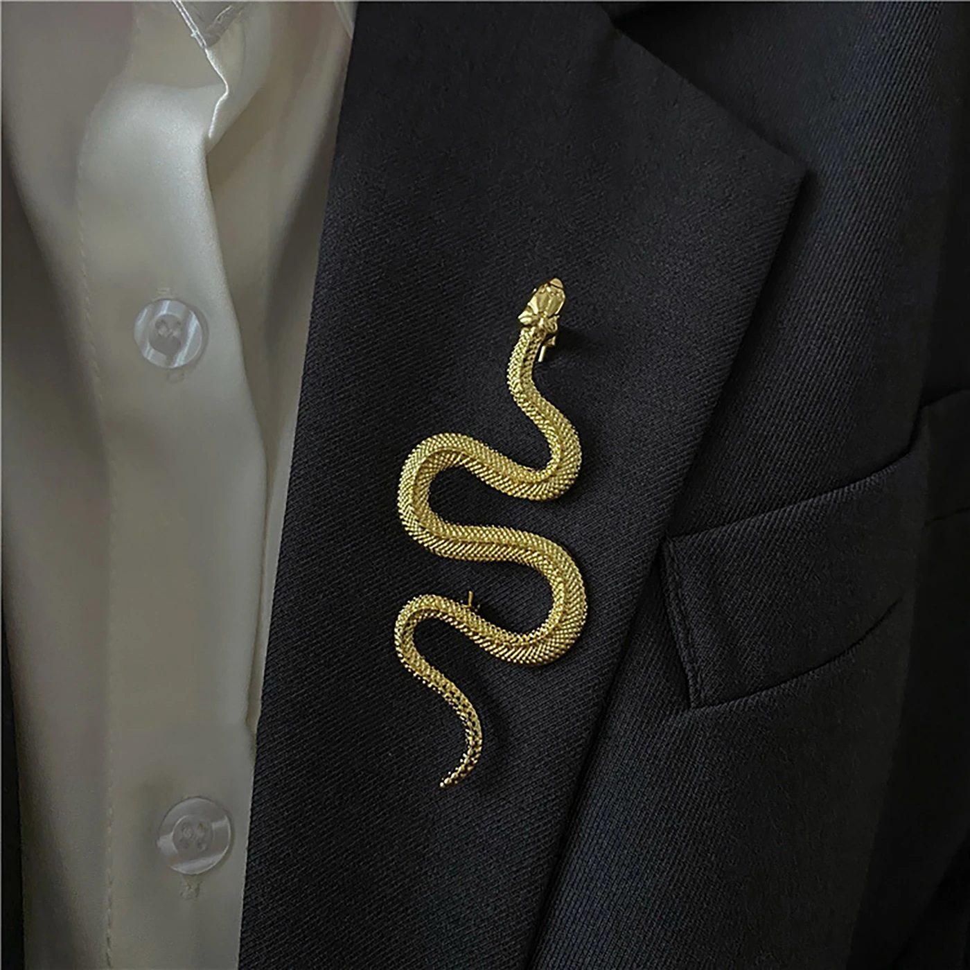 Gold Color Snake Brooches Women Men Lady Luxury Metal Snake Animal Brooch Pins Party Casual Fashion Jewelry Gifts-5215