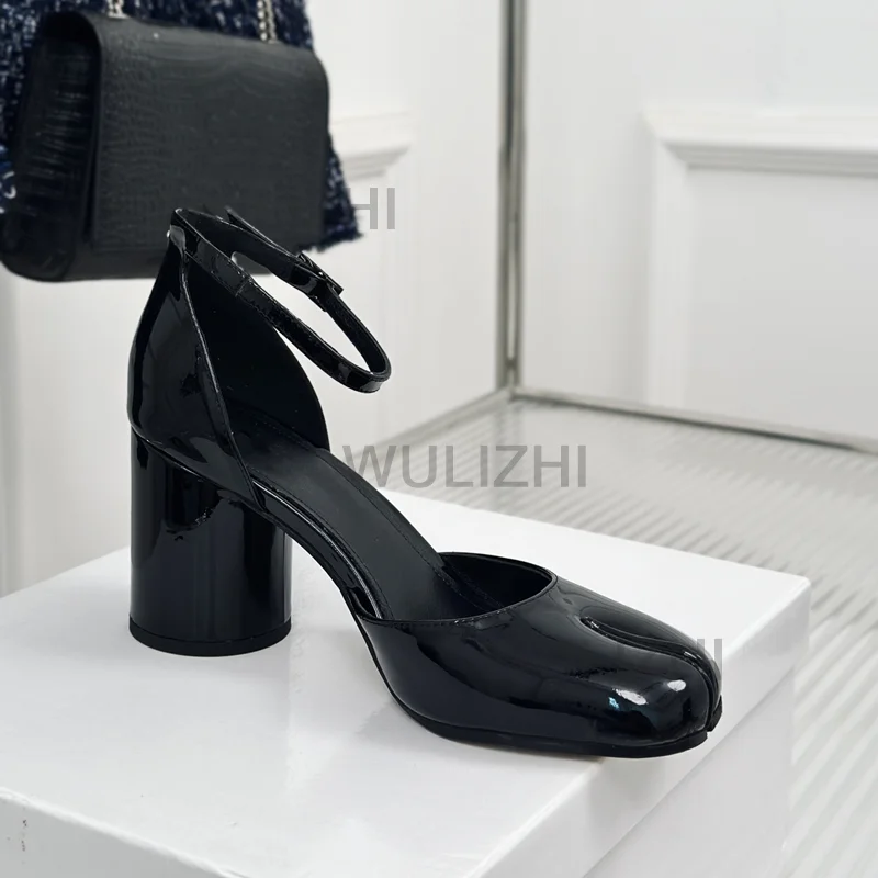 Burgundowe sandały Tabi Chunky Heel 8Cm Cover Women Black Genuine Patent Leather Casual Round Toe Buckle White Pump Summer Shoes