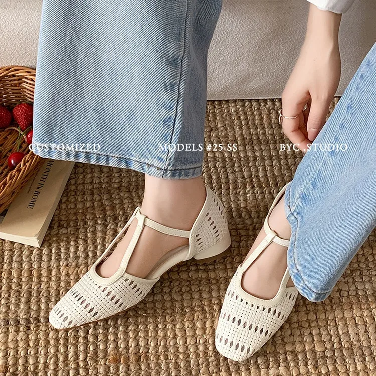Leisure vacation style hollow woven hollow breathable square toe shoes, made of genuine leather,casual and comfortable,versatile