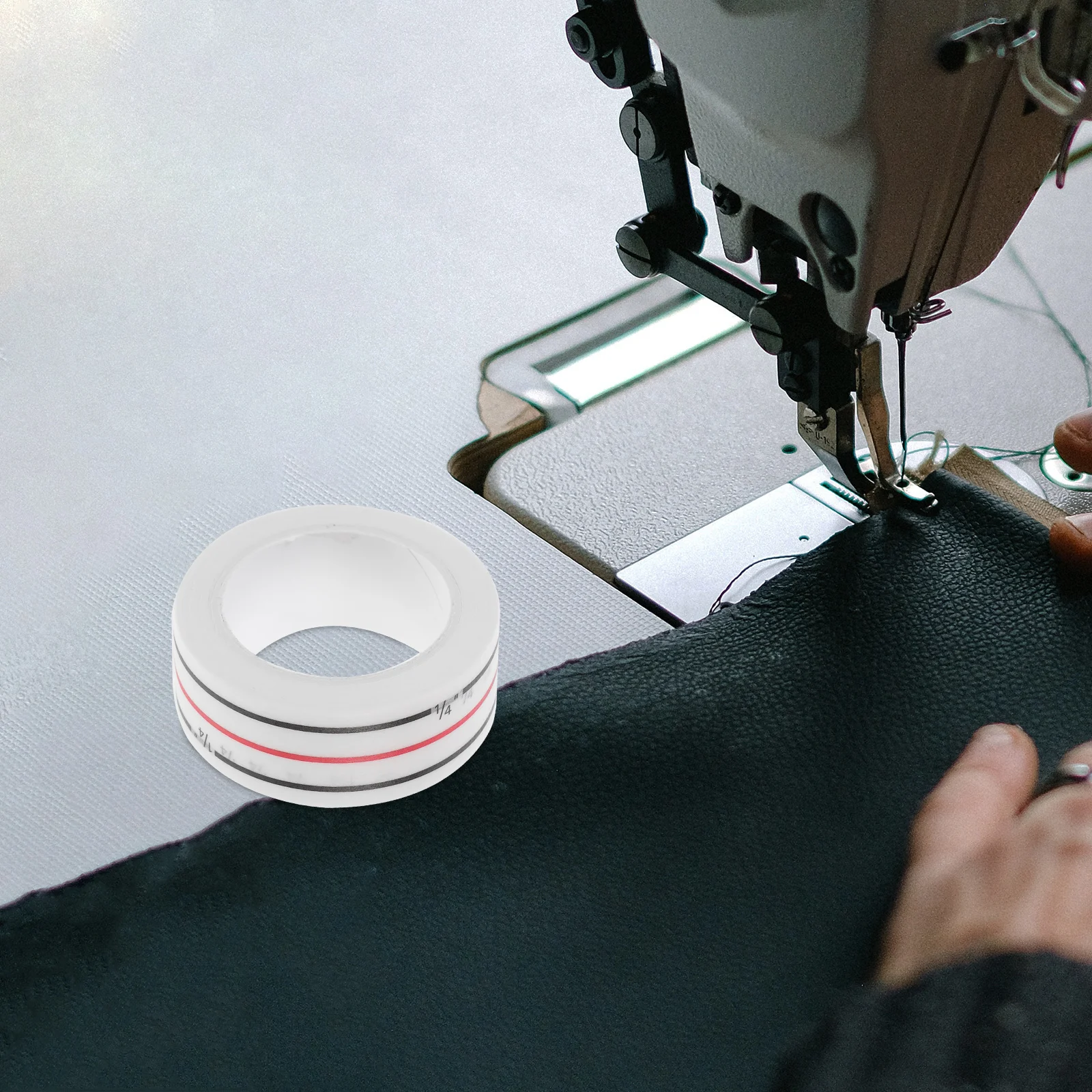 

2pcs Sewing Paper Tape 10m per Roll Diagonal Line Positioning Quilt Basting Adhesive Seam Tapes for Crafting Projects