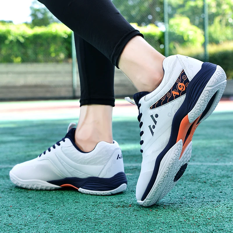 Summer Professional Badminton Shoes Men Women Big Size 45 46 Badminton Sneakers Men Light Tennis Shoes Luxury Tennis Sneakers