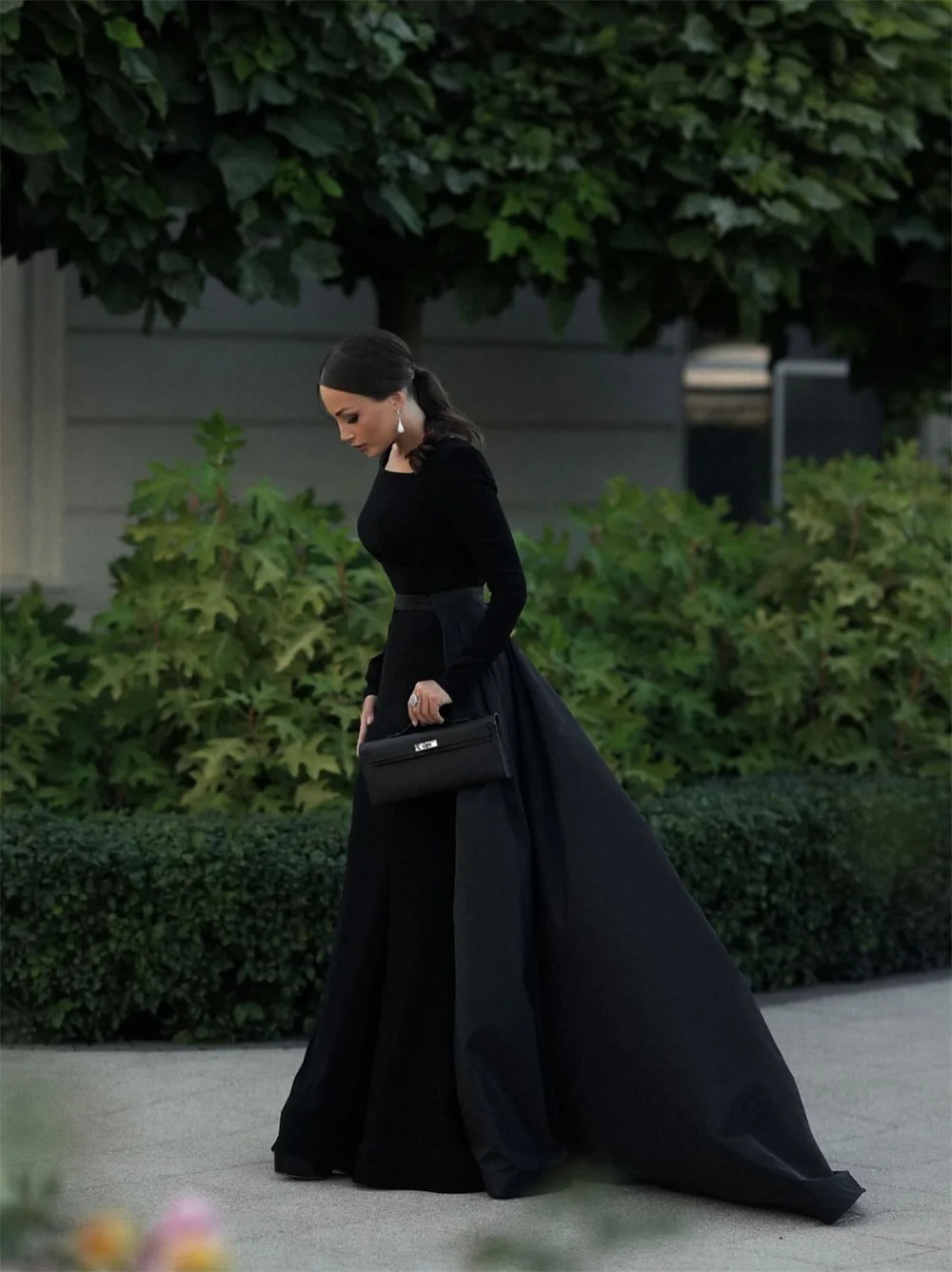 

ROYET Black Formal Square Neck Long Ball Evening Dress Floor Length A Line Woman Party Dress Sweep Train Customized Prom Gown