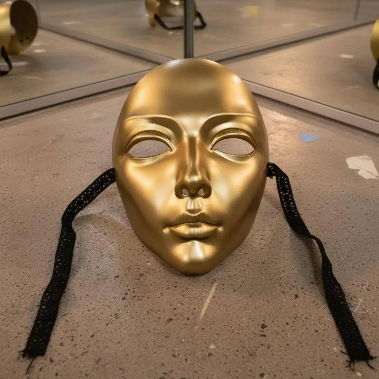 Featureless Halloween Face Cover for Themed Party Carnival Dance Performance Wear