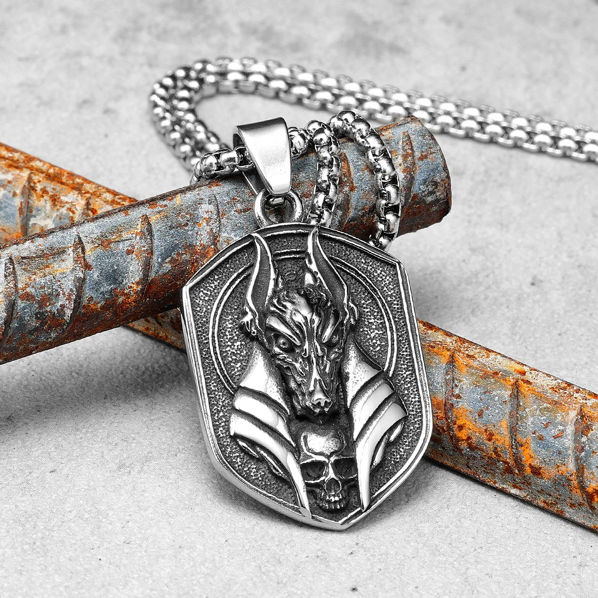 Collier avec pendentif en acier inoxydable pour homme, dieu égyptien Anubis, amulette gothique, bijoux rétro punk, accessoires pour homme, cadeaux, vente en gros