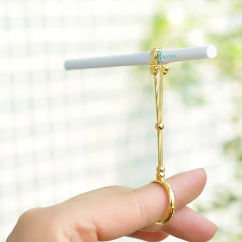 Ring Cigarette Holder Stand Rack Clip Cigarette Holder Ring Cigarette Finger Clip Holder Ring Cigarette Clip Smoking Accessories