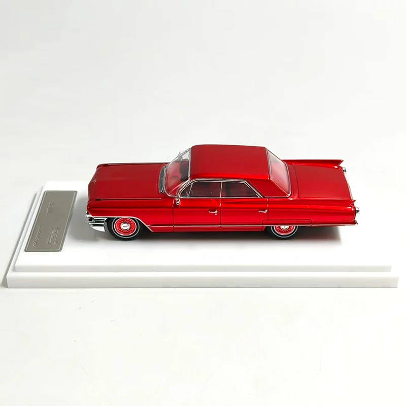 

MK Diecast 1/64 Scale Alloy Car Model Cadi Deville Ornament Souvenir Display Collection Hobby Gift