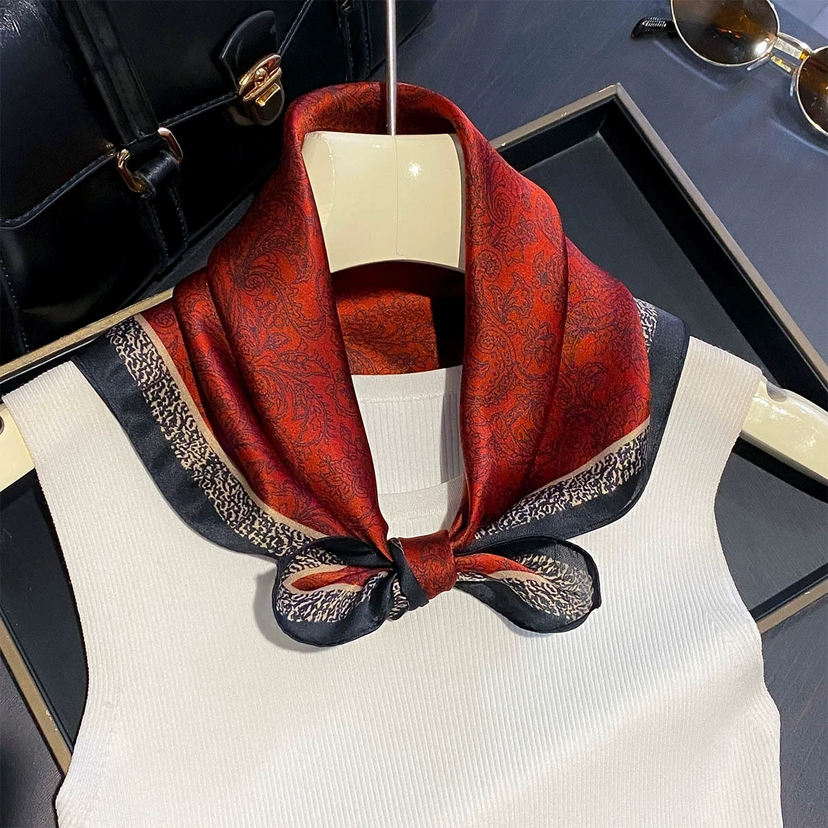 

Cashew Printed Silk Scarf for Women Thin Spring Summer Neck Hijab Scarf 53CM Elegant Red Neckerchief