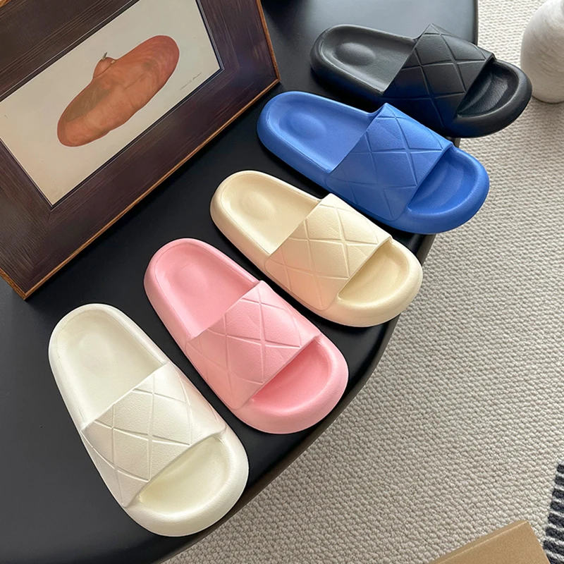 Women's Light Soft Sole Eva Home Slippers Solid Color Thick Platform Cloud Slides Sandals Woman Summer Non Slip Beach Flip Flops