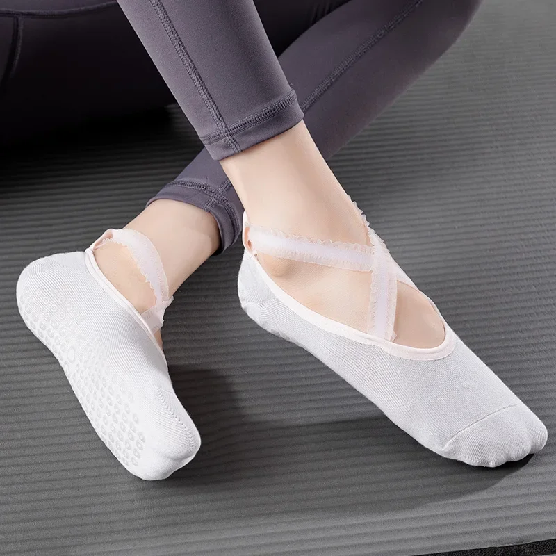 Solid Color Yoga Socks Professional Silicone Non-slip Ballet Pilates Socks Backless Breathable Bandage Cotton Dance Sports Socks