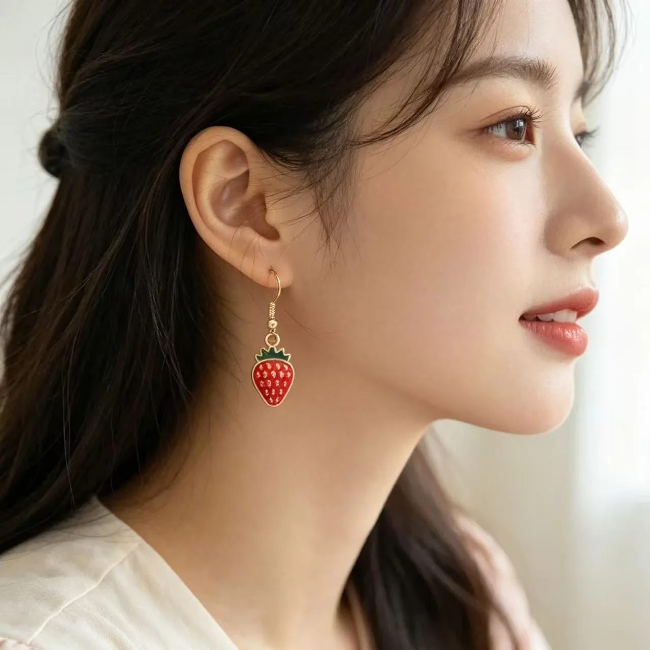 New Small Sweet Red Color Strawberry Green Leaf Vegetable Drop Earrings for Women Korean Fruit Personality Jewelry Accessories