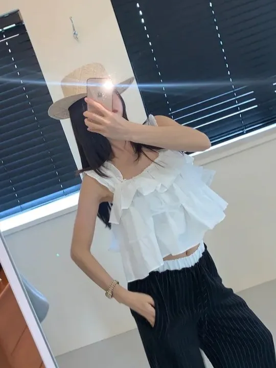 سترة قصيرة مكشكشة أنيقة للنساء باللون الأبيض بتصميم حلو إحساس صيفي يقاوم علامات تقدم السن نمط جديد للتنقل الرياح لون نقي مواد... #3