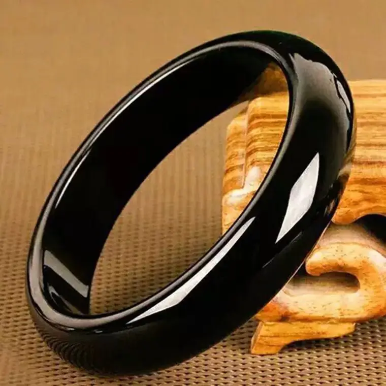 

Новый браслет из натурального черного агата в ретро-стиле, круглой формы, подходит для повседневного ношения и в качестве аксессуара.