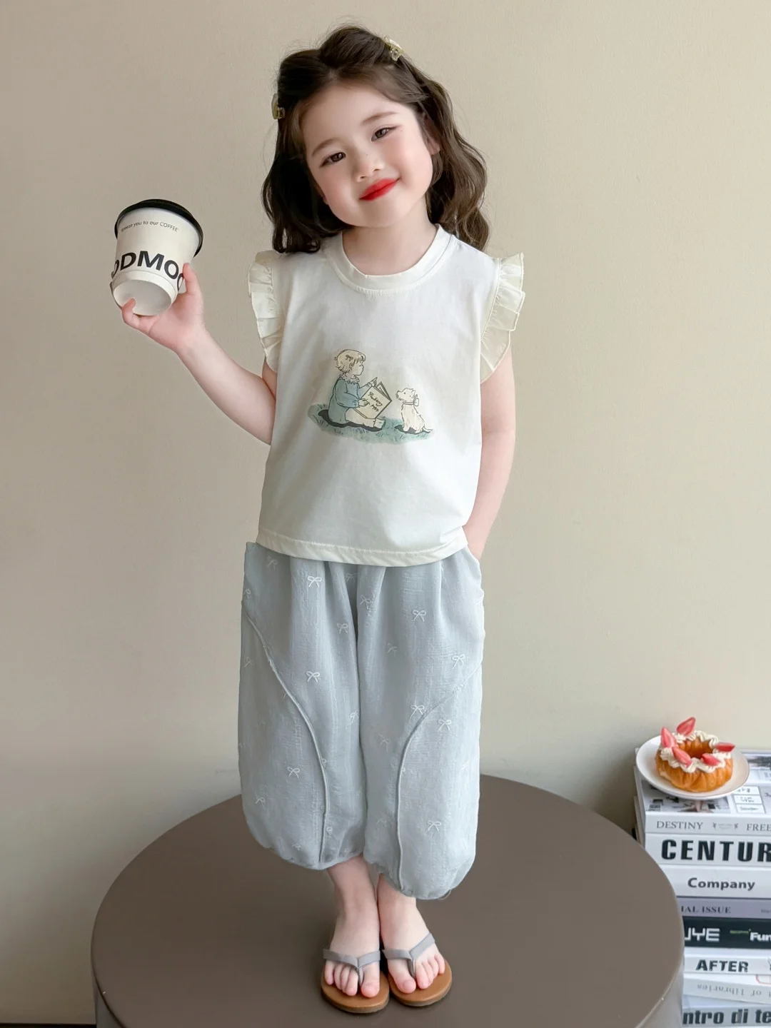 

Летний комплект для девочек из двух предметов: защита от комаров, мультяшный дизайн, повседневная спортивная одежда, модный жилет...