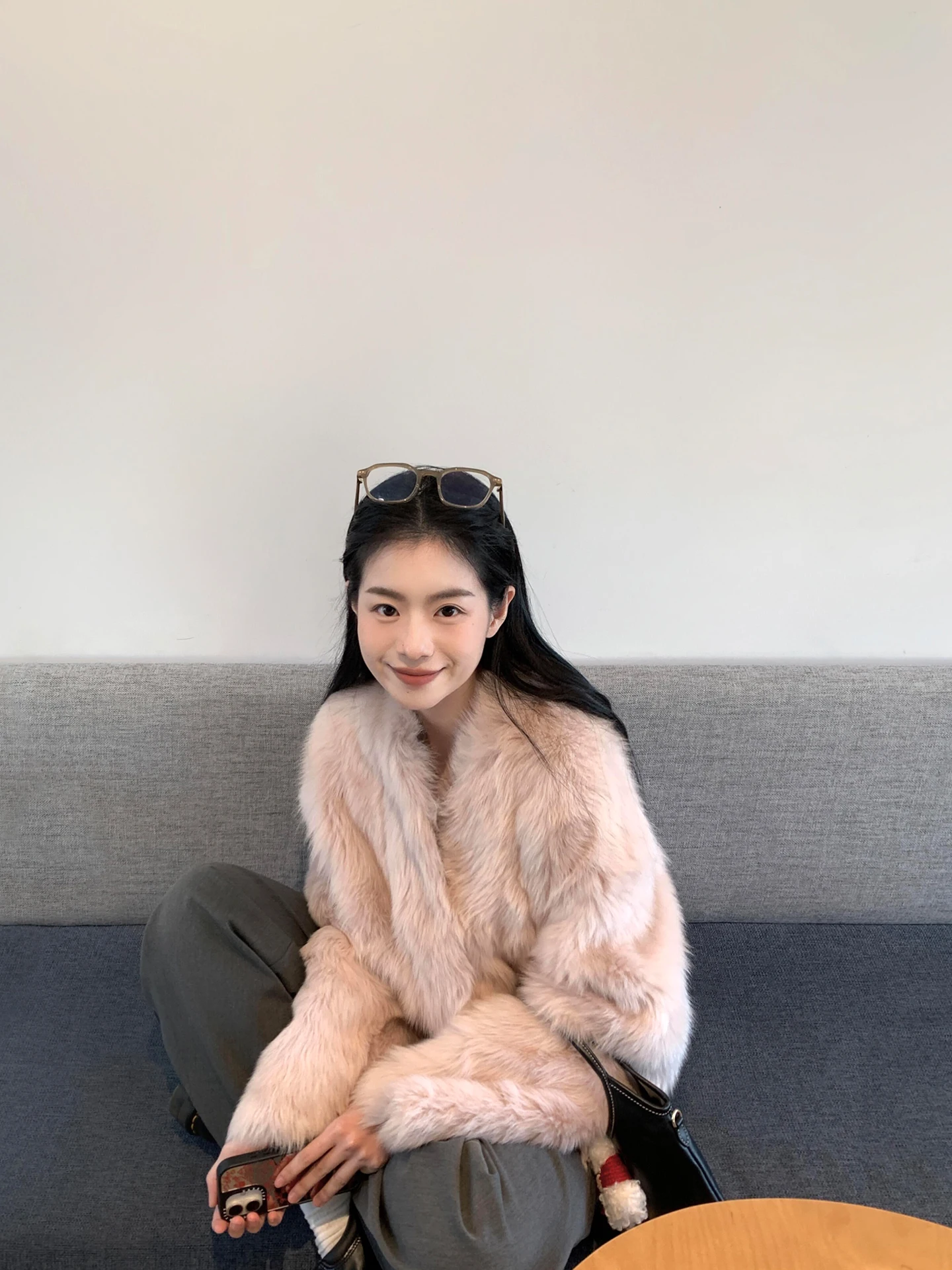 

Pink Fluffy Faux Fur Jacket V-Neck Loose Women's Winter Outerwear Slimming Age-Defying Commute Style Standard Fit Regular Length
