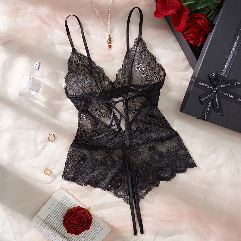 

Сексуальное женское белье, женская одежда для порно, прозрачная кружевная пижама с открытой промежностью, платье Тедди с вырезами для куклы, эротическое боди с глубоким V-образным вырезом