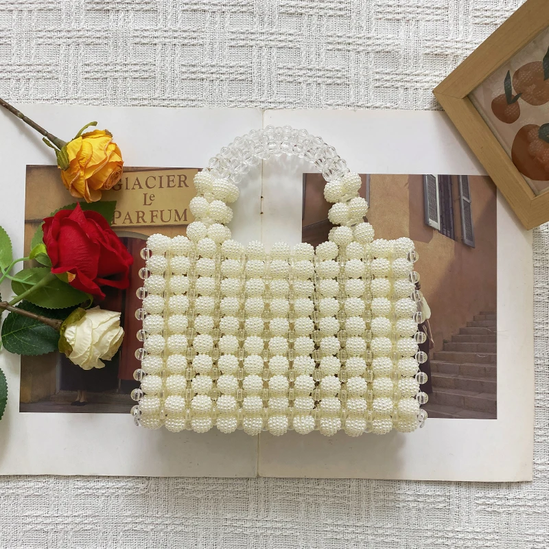 

French fashion European and American style handmade bead waxberry bead bag, high-end sense, niche weaving, dinner party handbag