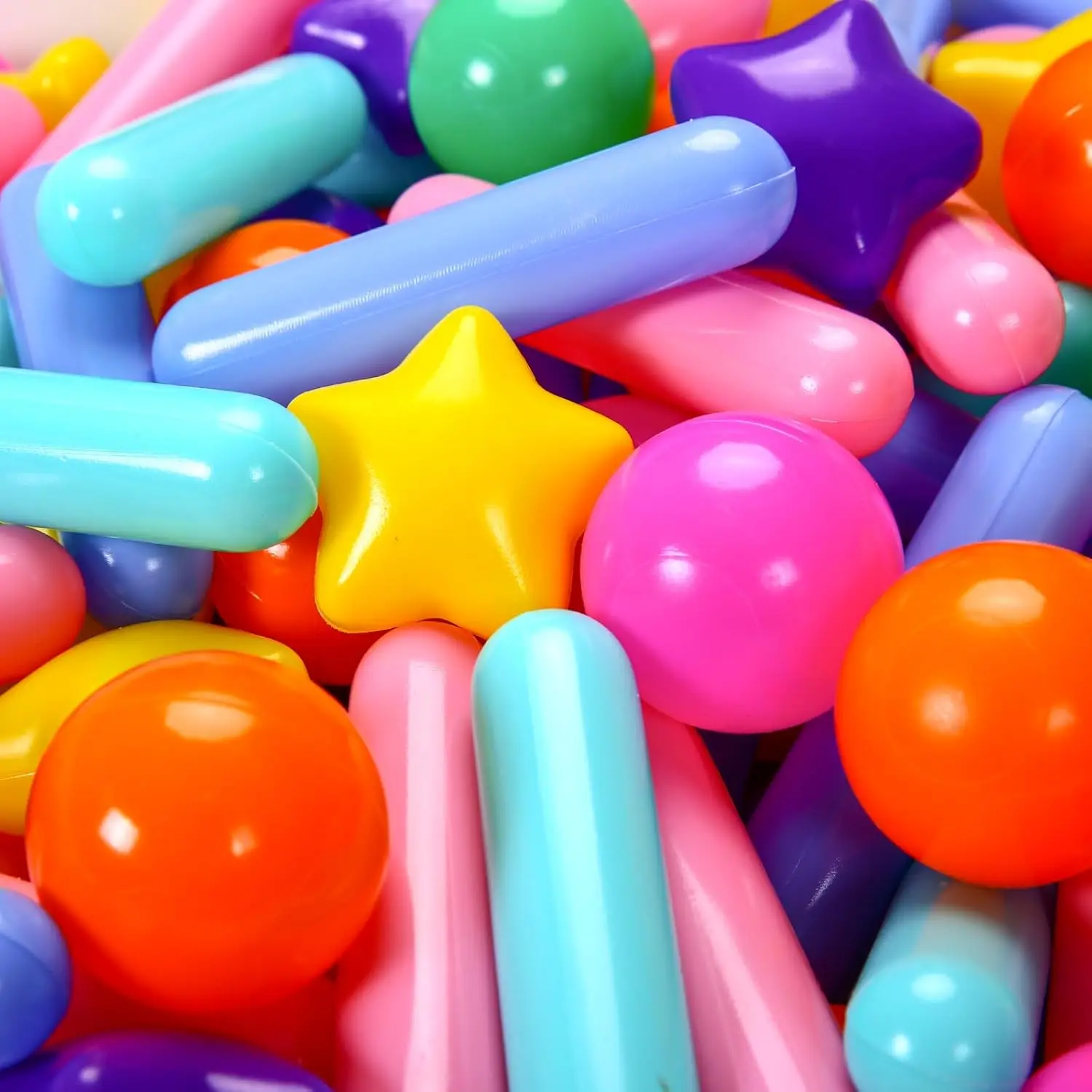 Boules de fosse à balles pour fosses à balles, 150 pièces, balles de jouet en plastique anti-écrasement pour bébés et tout-petits, 4 formes, jouets de jeu réutilisables pour enfants wi