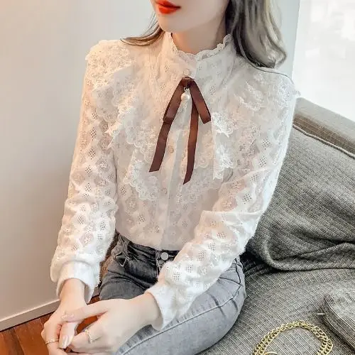 Lace and Velvet Base Shirt for Women New High-end Stand Up Collar Thickened Western-style Top for Women\'s Wear