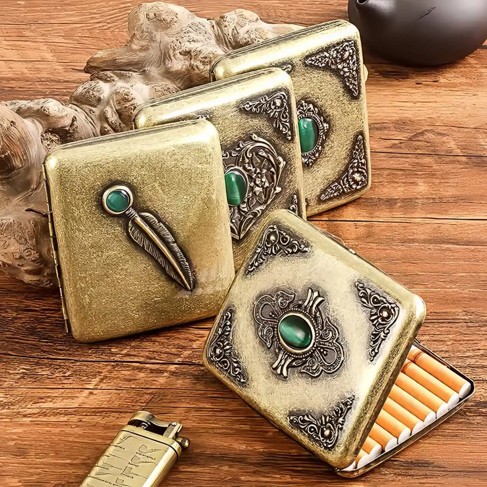 

Elegant Brass 20 Cigarettes Cigarette Case Vintage Case