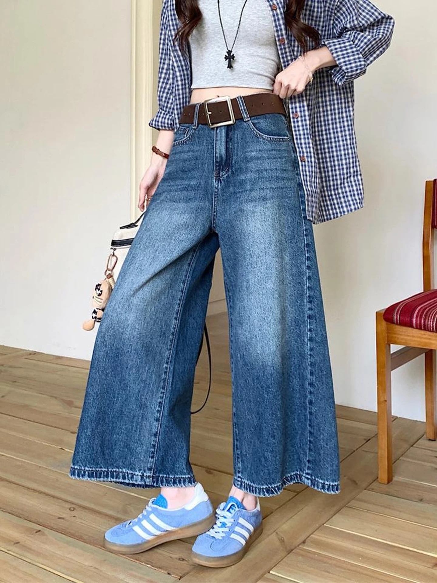 

Retro Embroidered Wide Leg Jeans High Waist Slim A-Line Straight Small Nine Point Pants Women's Casual Machine Embroidery Denim