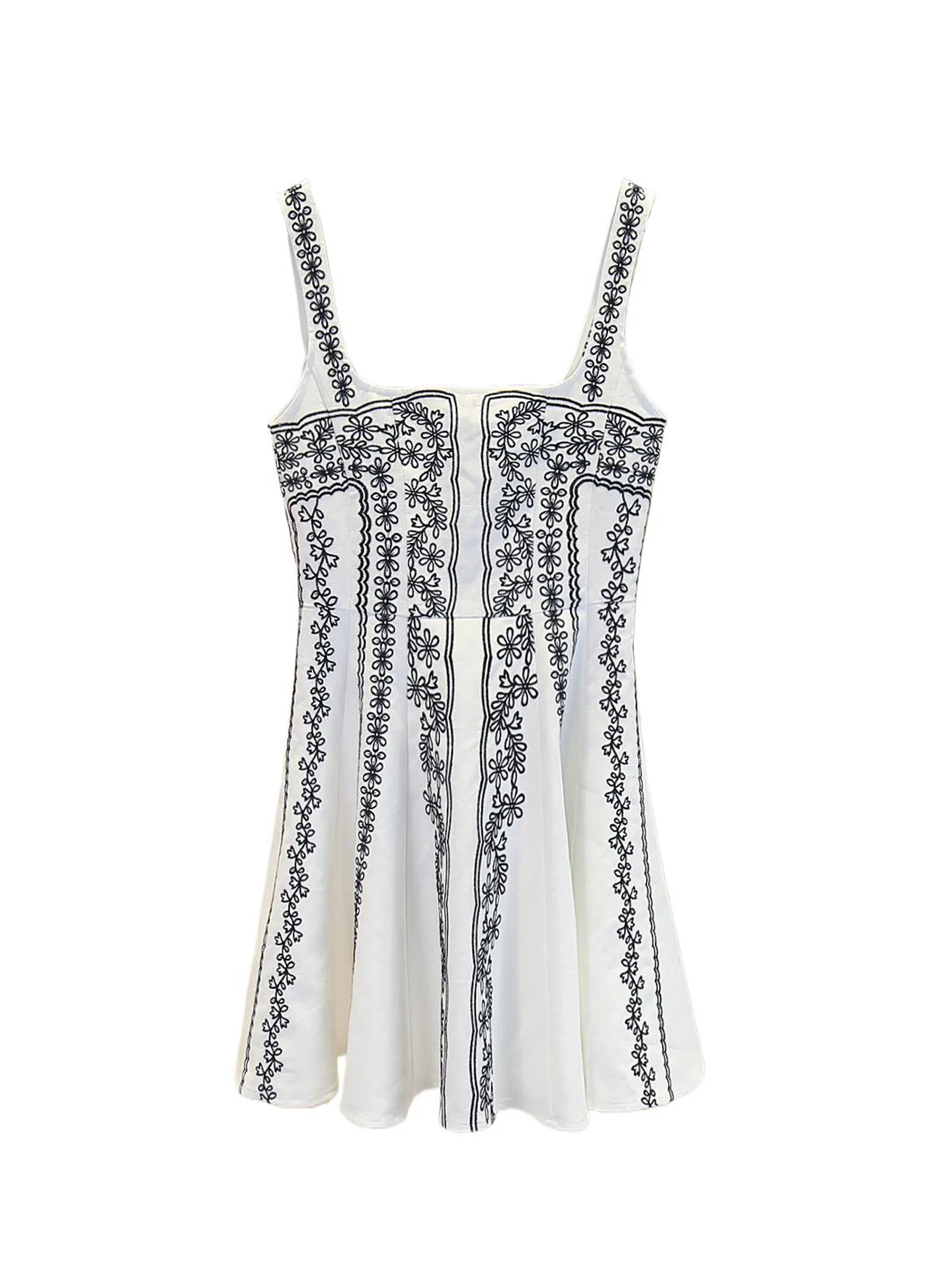 เอเล่ สายรัดเอวปักลาย Dr Summer Fre Sle กระโปรงเอวสูงทรงเอ ทรงสี่เหลี่ยม คอเหลี่ยม Ba...