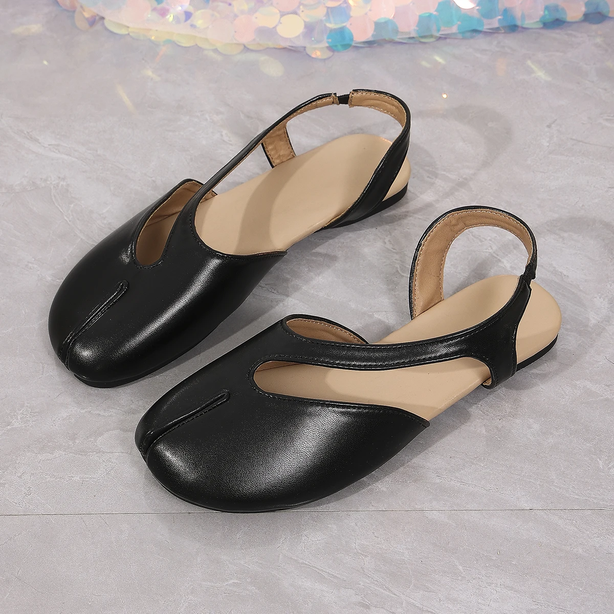 Sandalias de Dedo Partido para Mujer Zapatos Planos Destalonados con Recortes Calzado Casual de Playa Moda Verano Talla 35-42 Negro Rojo Plata Oro